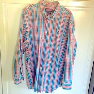 Vineyard Vine whale shirt size Lg